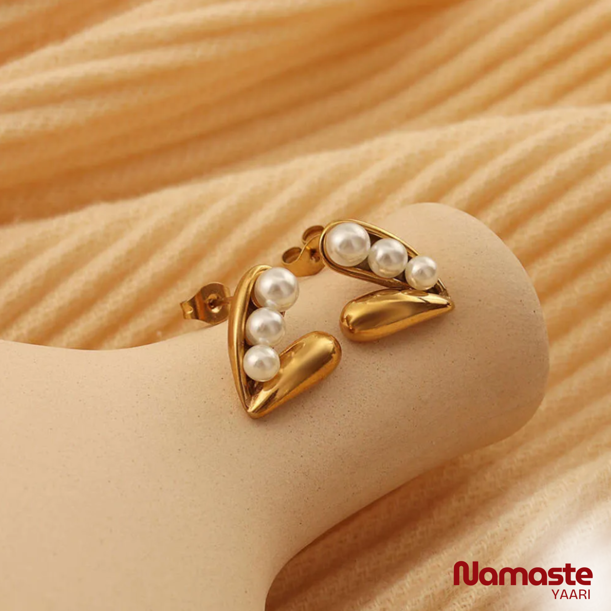 Pearl Heart Stud Earrings